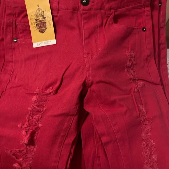 Brand new woman’s jeans - Picture 3 of 3